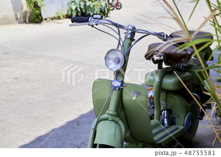 vintage Italian scooter of the Lambretta vintage Italian scooter of the Lambretta 48755581