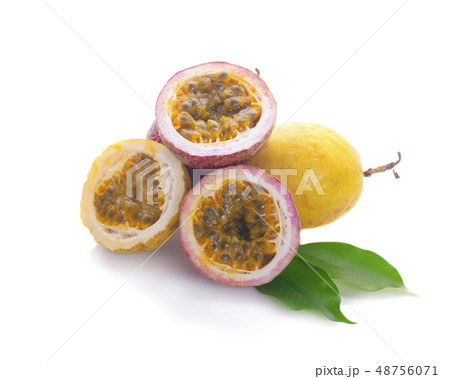 Passion fruit isolated on white background 48756071