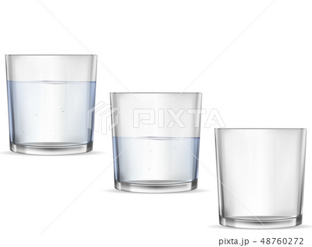 Realistic Empty Glass With Water Cup Set のイラスト素材