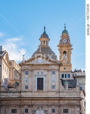 イタリア ジェノバ マッテオッティ広場 48772036