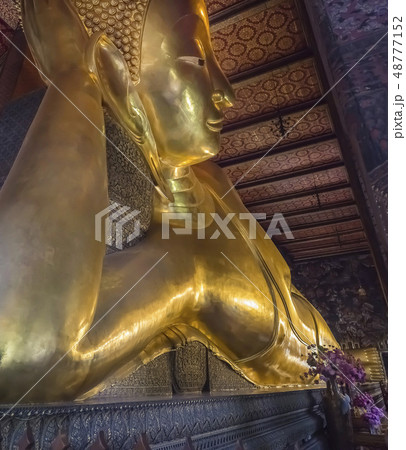 Wat pho is the beautiful temple in Bangkok, Thailand. 48777152