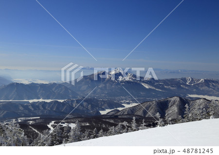 [定額] 厳冬期の西吾妻山から望む磐梯山 ( 2月 / 吾妻連峰 ) 48781245