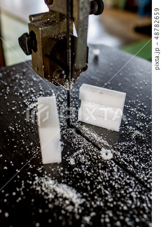 コンタマシーンで切断 48782659