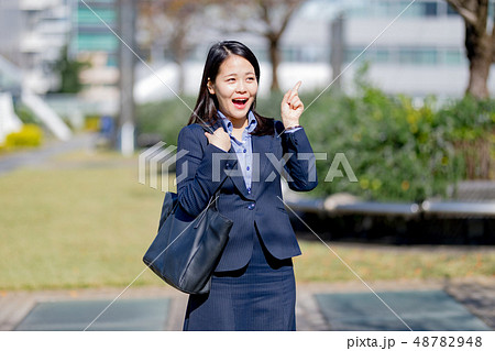 女性 志 女性 志 48782948