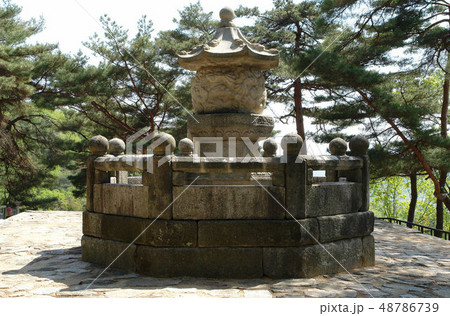 屋外 室外 石塔 48786739