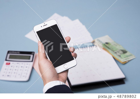 Household budget concept, home budget planning expenses and target money saving props photo 058 Household budget concept, home budget planning expenses and target money saving props photo 058 48789802