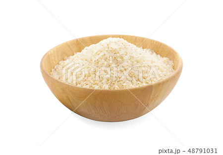 white rice (Thai Jasmine rice) in wooden bowl an white rice (Thai Jasmine rice) in wooden bowl an 48791031