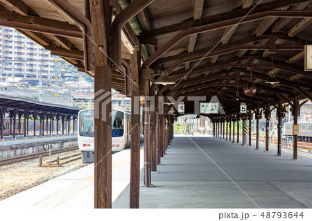 JR九州　門司港駅 (福岡県北九州市門司区西海岸一丁目) 48793644