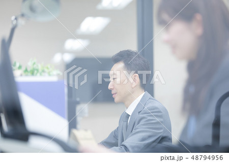 ビジネスシーン 48794956