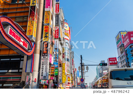 歌舞伎町一番街　新宿東口 48796242