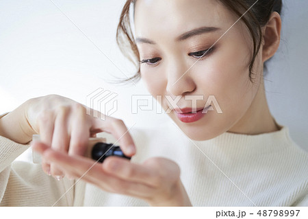 女性　ビューティーイメージ 48798997