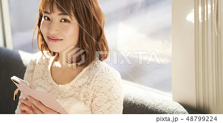美しい女性 ライフスタイルイメージ 美しい女性 ライフスタイルイメージ 48799224