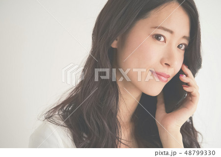 女性　ビジネスイメージ 48799330