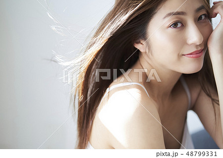 女性 ビューティーイメージ ヘアスタイル 女性 ビューティーイメージ ヘアスタイル 48799331