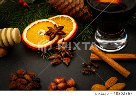 mulled wine 48802367