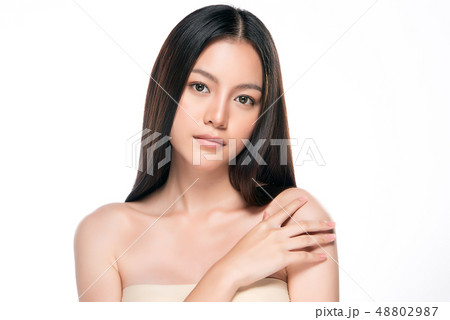 Beautiful Young asian Woman with Clean Fresh Skin 48802987