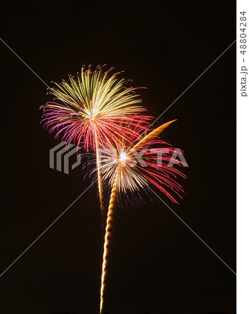 打ち上げ花火 素材 打ち上げ花火 素材 48804284