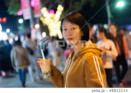 famous taiwanese bubble milk tea famous taiwanese bubble milk tea 48812214