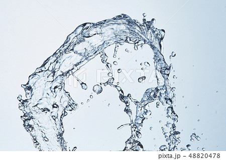 水しぶき 48820478