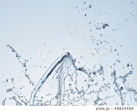 水しぶき 48820488