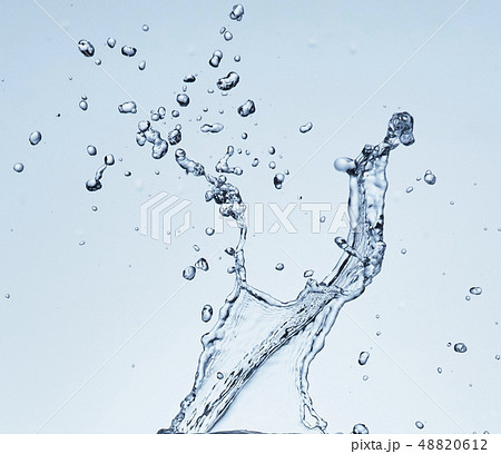 水しぶき 水しぶき 48820612