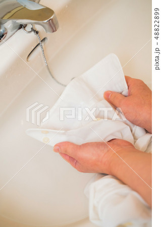 洗濯 ワイシャツ シミ抜き 洗濯 ワイシャツ シミ抜き 48822899