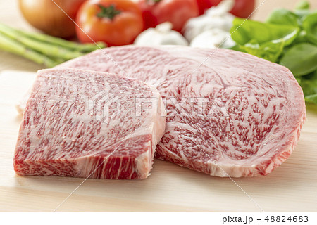 霜降り肉 48824683
