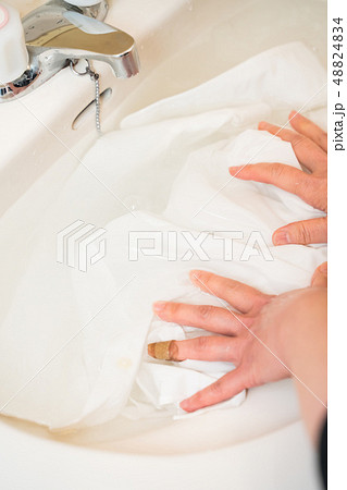 洗濯 ワイシャツ 48824834