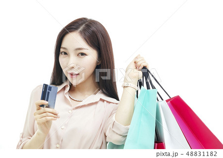 ショッピング 買い物 女性 48831182