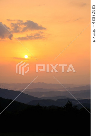 夕暮れ（種山高原） 48832985