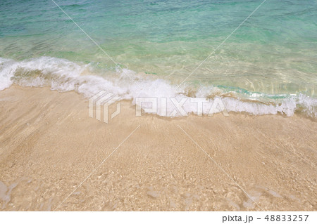Tropical beach background Tropical beach background 48833257