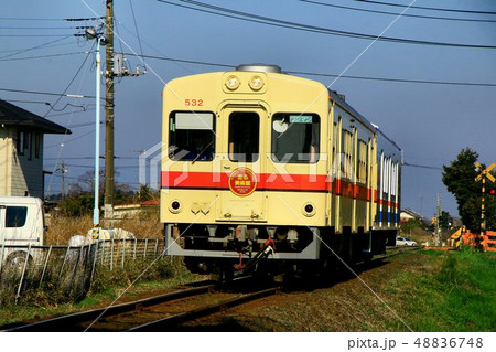 龍ヶ崎を快走する気動車 48836748