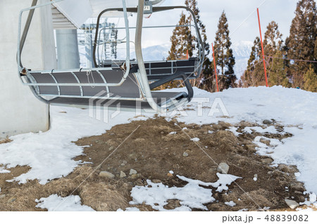 ゲレンデのリフト ゲレンデのリフト 48839082
