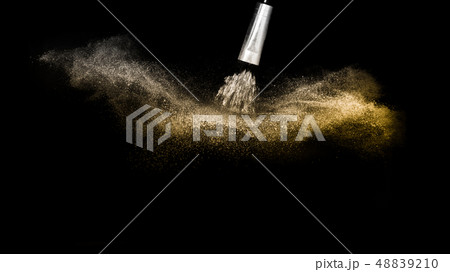 golden powder splash and brush for makeup artist golden powder splash and brush for makeup artist 48839210