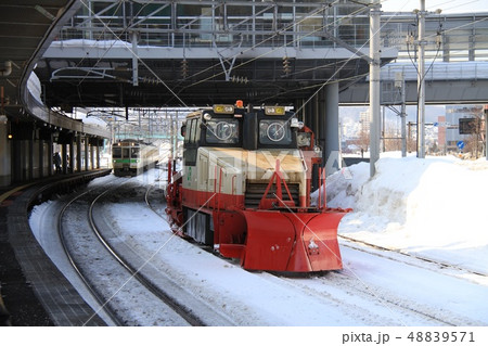 小樽築港駅にて、排雪モーターカー。 48839571