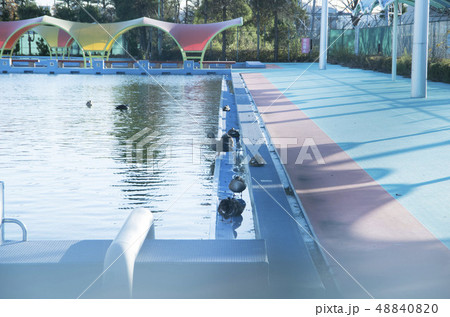 pool pool 48840820
