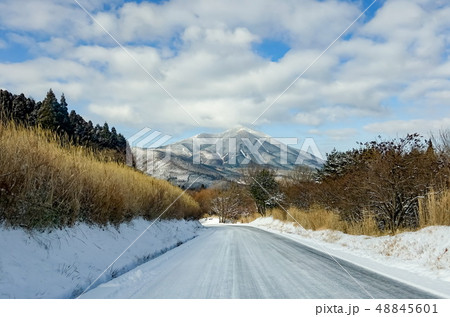 飯田高原　雪景色 48845601