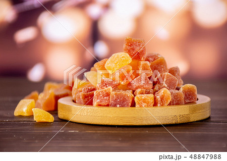 Dry papaya with lights 48847988