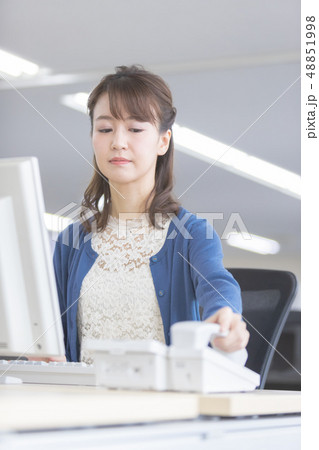 company employee company employee 48851998