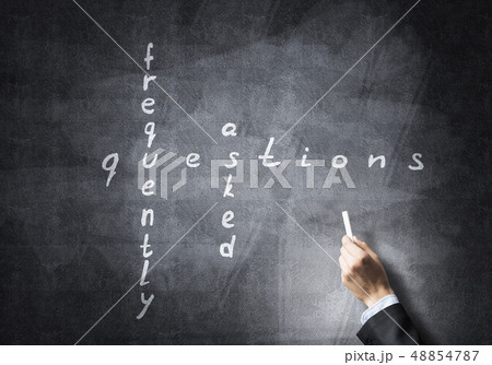 Seminar trainer draw on chalkboard 48854787