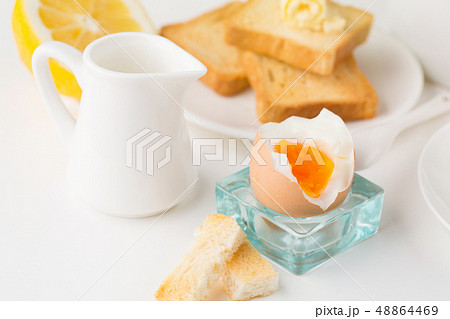 Fresh delicious breakfast Fresh delicious breakfast 48864469