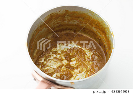 カレー　鍋 48864903