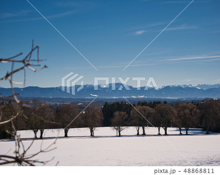 Lake Starnberg with Alps in the background Lake Starnberg with Alps in the background 48868811