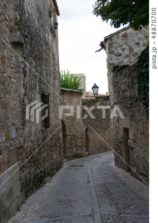 Walking in Trujillo (Spain) 48870700
