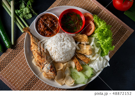 Fried mackerel fish rice 48872152