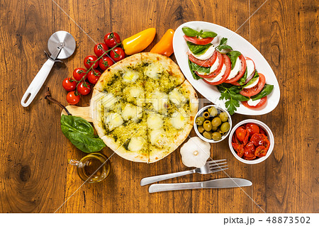 ピッツア　Italian home-made pizza 48873502