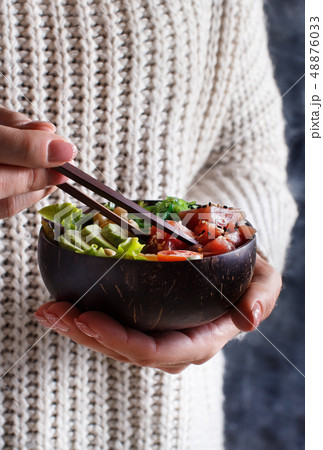 Hawaiian tuna poke bowl Hawaiian tuna poke bowl 48876033