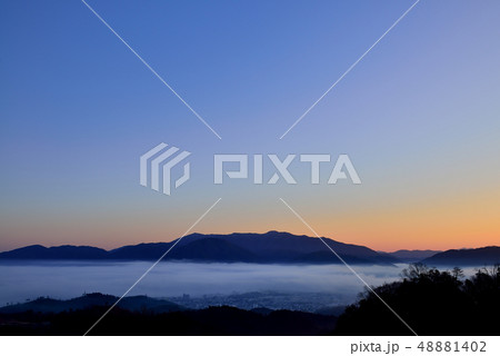 亀岡盆地の雲海 48881402
