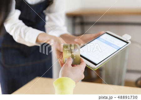 スマレジイメージ_カード決済 48891730