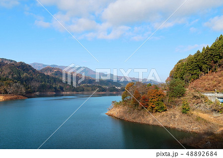 宮ヶ瀬湖　紅葉 48892684